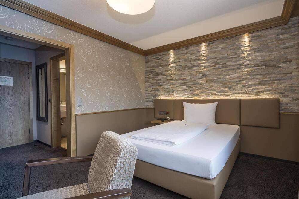 Hotel & Restaurant Becher Donzdorf Ruang foto
